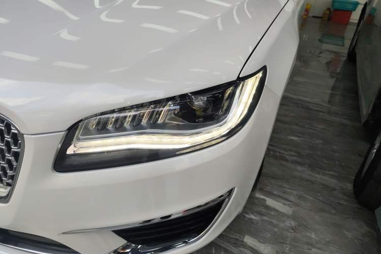 Used Lincoln MKZ 2018 2.0T Premium Edition