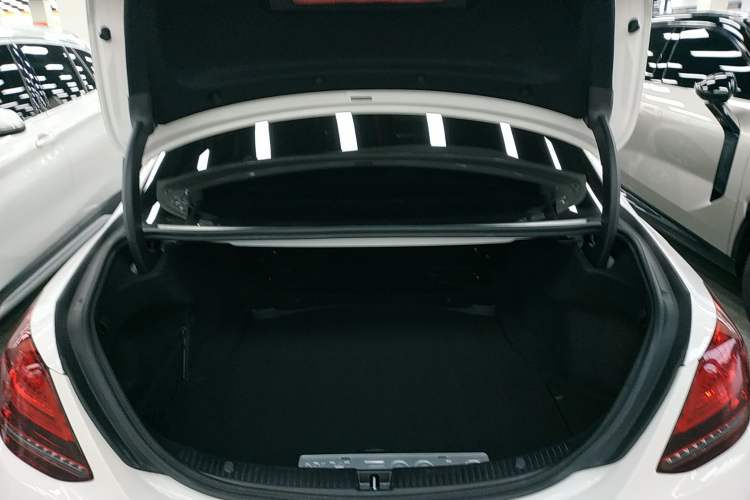 Used Mercedes-Benz C-Class 2021 C 200 L Fashion Edition Sport Version
