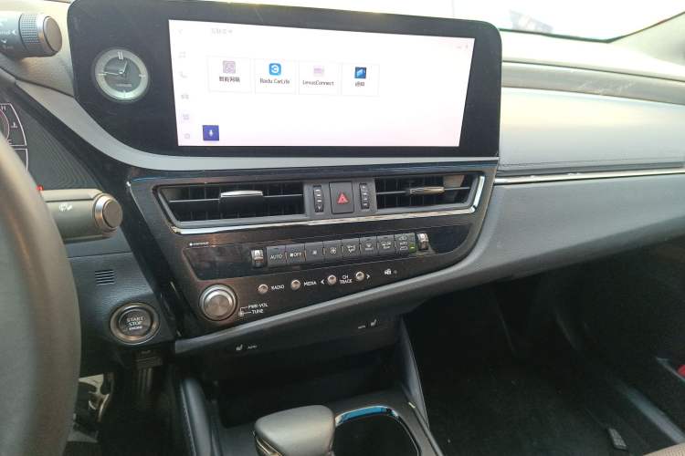 Used Lexus ES 2022 200 Excellence Edition
