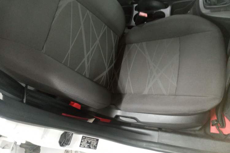 Used Ford Fiesta 2013 Sedan 1.5L Manual Fashion Edition
