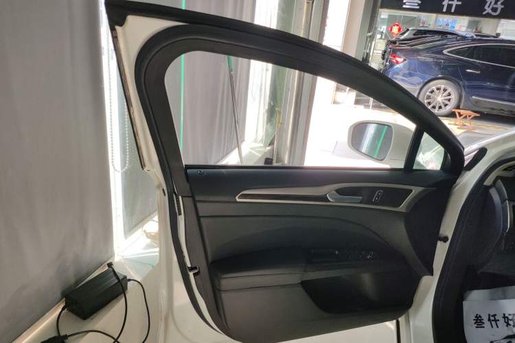 Used Ford Mondeo 2013 2.0L GTDi 200 Fashion Edition
