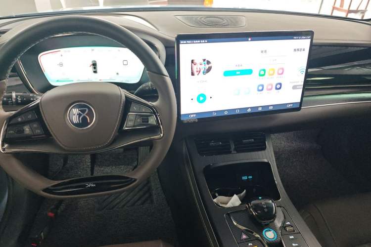 Used BYD Han 2023 DM-i Champion Edition 121KM Prestige Model
