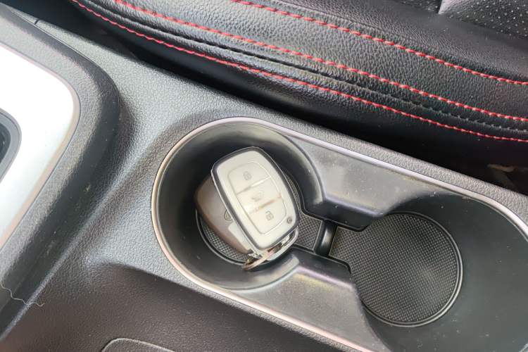 Used Hyundai Elantra 2016 1.6L Automatic ZhiXuan – Elite Version