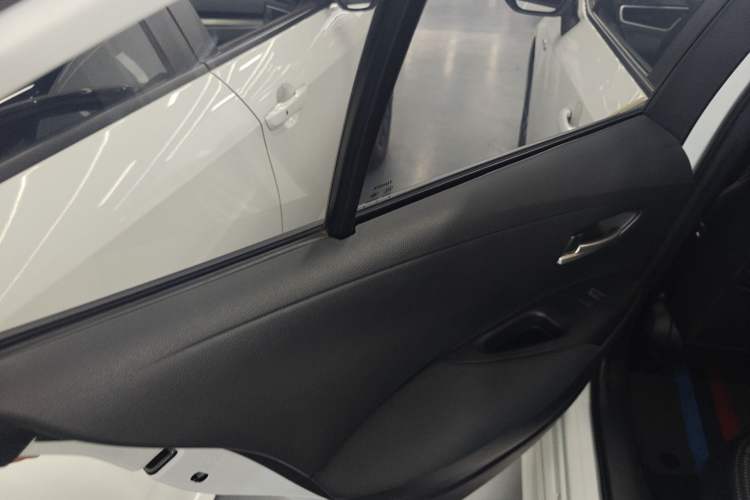 Used Toyota Levin 2023 Smart Electric Hybrid Dual-Engine 1.8L Leading Edition
