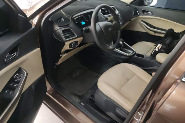 Used Ford Escort 2015 1.5L Automatic Comfort Model
