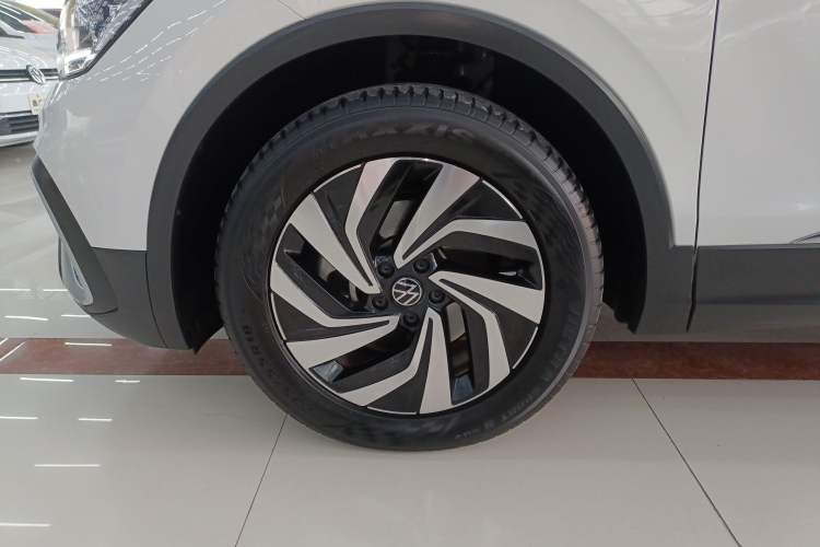 Used Volkswagen Tiguan L 2022 330TSI Automatic Two-Wheel Drive Smart Edition
