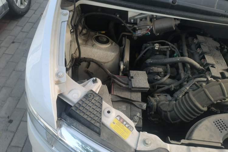 Used Wuling Hongguang V 2022 1.5L Jingqu Edition Electric-Assist LAR
