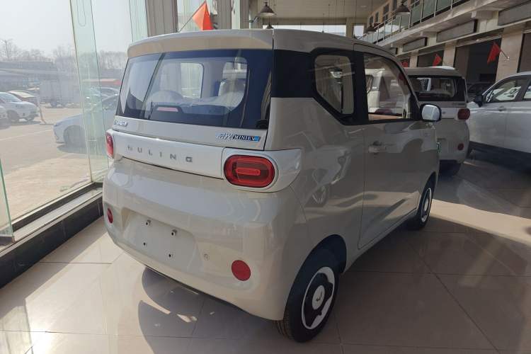Used Wuling Hongguang MINIEV 2024 3rd Generation 215km Youth Edition