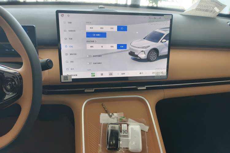 Used  Galaxy Xingjian 7 EM-i 2025 55 km Launch Edition
