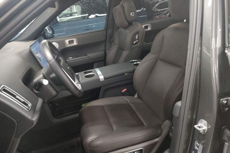 Used Li Auto L9 2022 Max model
