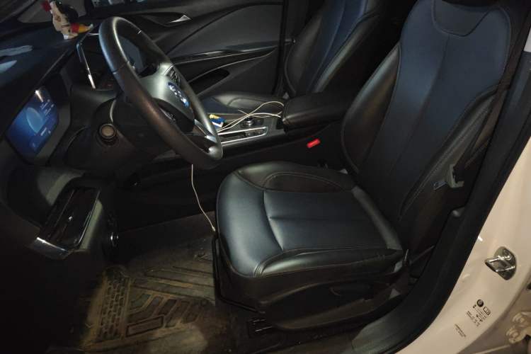 Used Buick Velite 6 2023 430km Range Commuter Version
