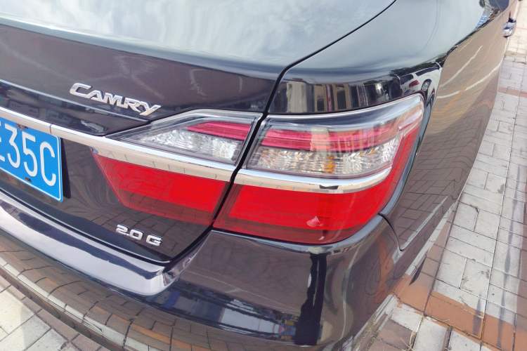 Used Toyota Camry 2016 2.0G 10th Anniversary Leading Edition
