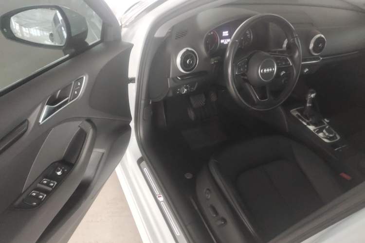 Used Audi A3 2019 Sportback 35 TFSI Fashion Edition China V