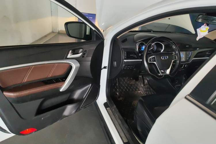 Used Geely Auto Emgrand 2017 Hatchback RS Million Edition 1.5L CVT Upward Version
