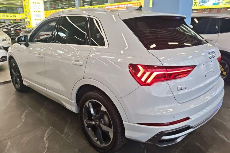 Used Audi Q3 2020 35 TFSI Fashion Dynamic Model
