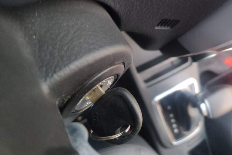 Used  300E 2017 Standard Model