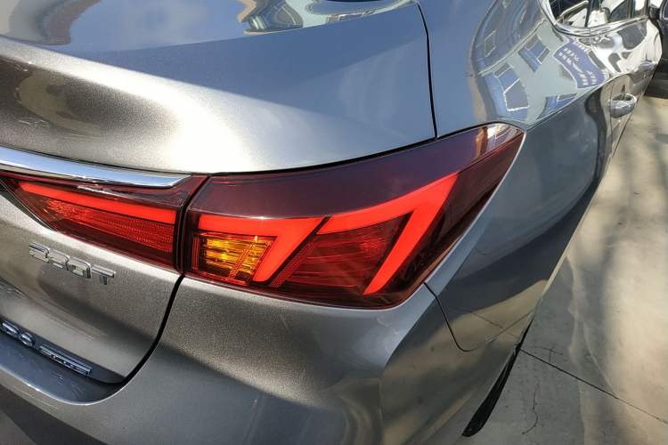 Used Changan Eado 2020 PLUS Blue Whale NE 1.4T GDI DCT Prestige Model