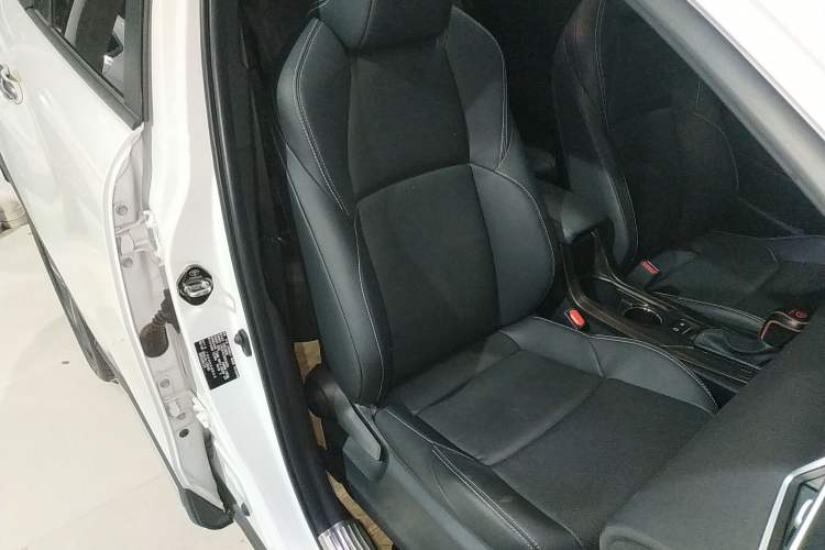 Used Toyota FRONTLANDER 2022 2.0L CVT Luxury PLUS Edition
