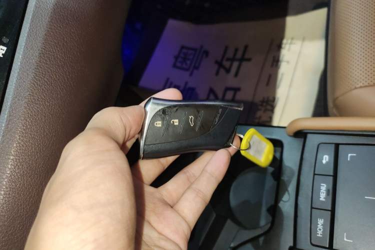 Used Lexus ES 2018 300h Premier Edition China V Standard
