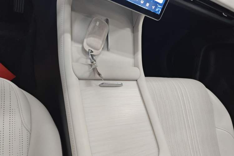 Used  L7 2023 1.5T 115 km Starship
