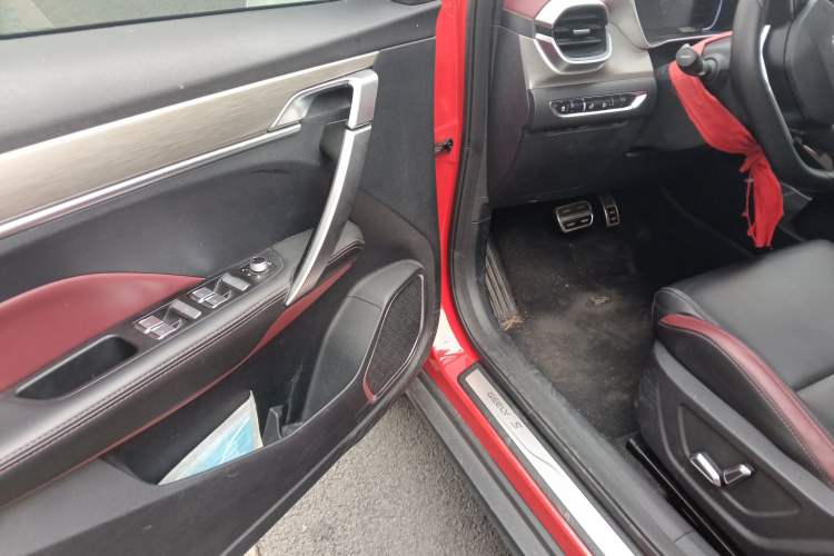 Used Geely Auto Coolray 2019 Sport Version 260T DCT Battle China VI Standard
