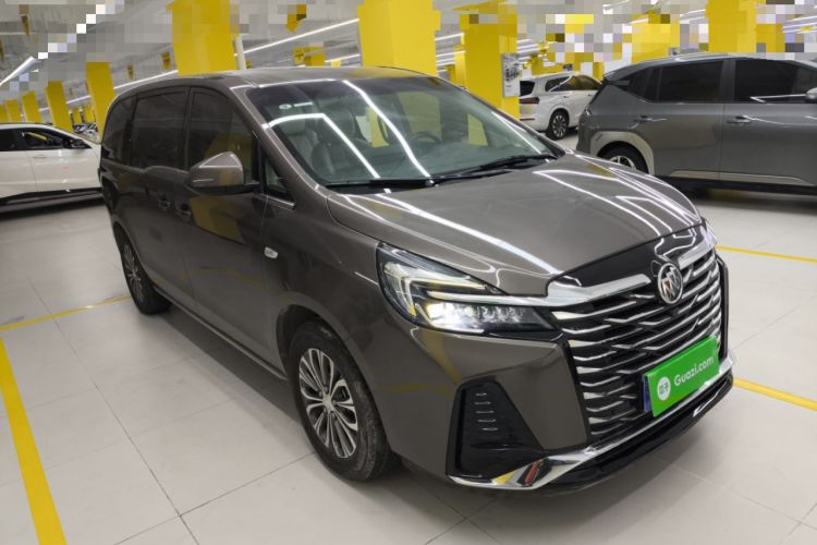 Used Buick GL8 2023 Land Executive Class Comfort Model