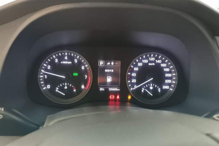 Used Hyundai Tucson 2015 1.6T Dual-Clutch Two-Wheel-Drive Smart Model
