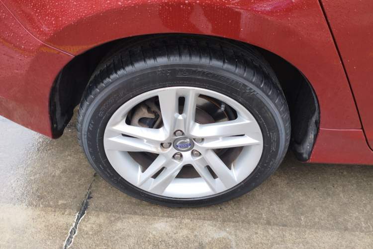 Used Volvo V60 2014 T5 Zhiya Edition