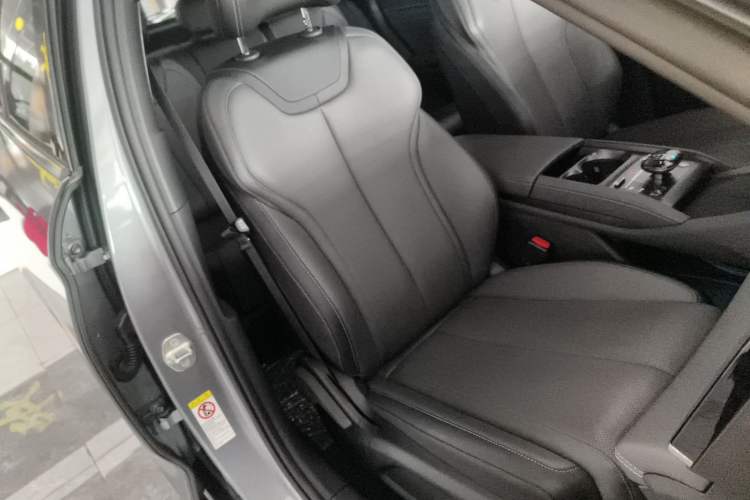 Used BYD Qin L 2025 DM-i Smart Drive 120KM Leading Model
