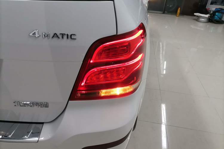 Used Mercedes-Benz GLK-Class 2013 GLK 300 4MATIC Dynamic Sunroof Model
