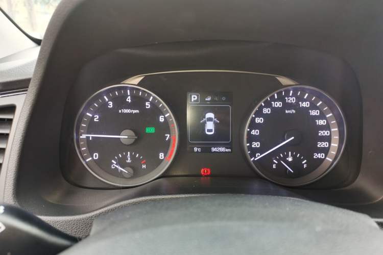 Used Hyundai Elantra 2016 1.6L Automatic ZhiXuan – Elite Version