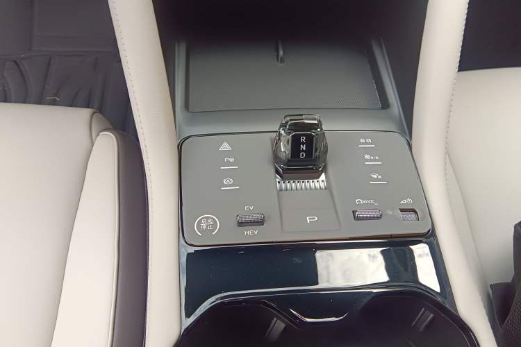 Used BYD Song PLUS New Energy 2025 DM-i Intelligent Driving 112KM Prestige Model