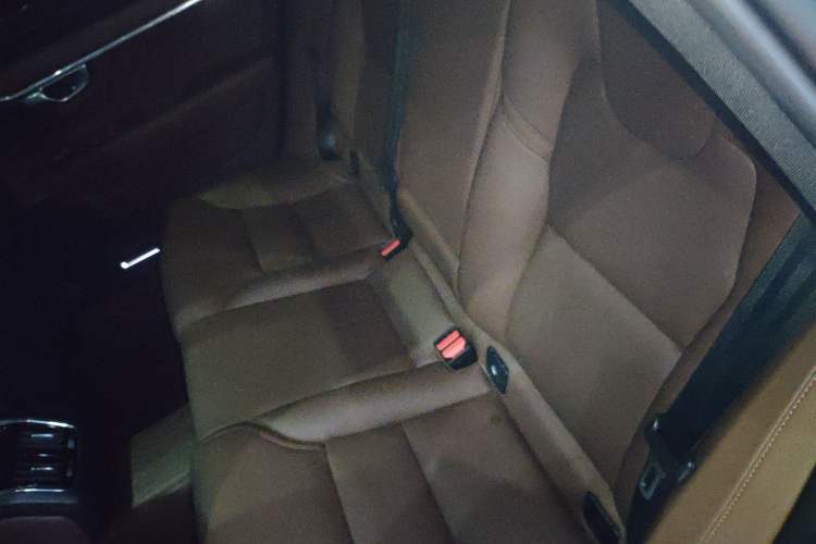 Used Volvo S90 2024 B5 Zhiyuan Luxury Edition
