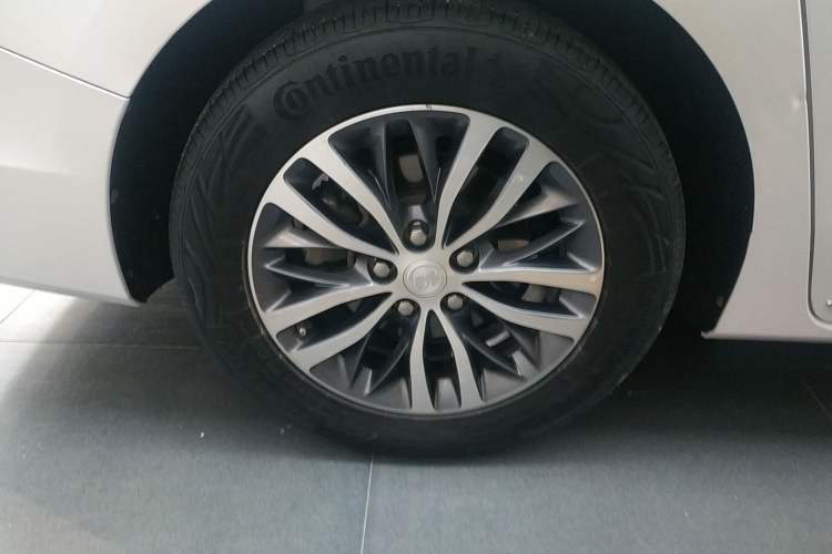 Used Buick GL8 2023 ES Lu Zun Deluxe Model
