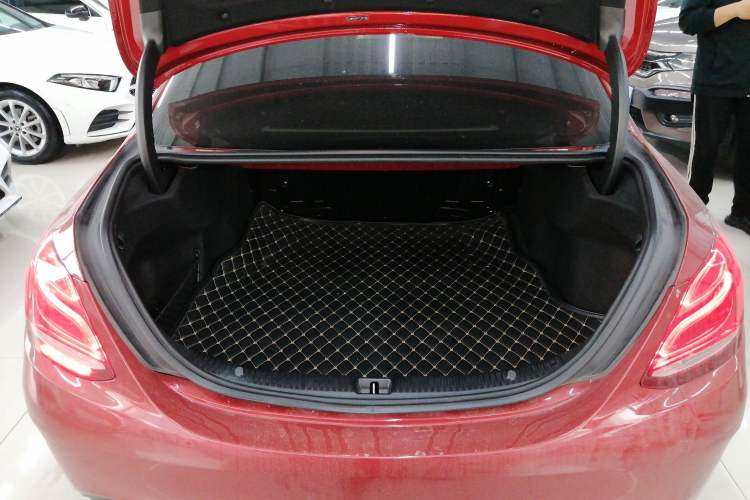 Used Mercedes-Benz C-Class 2016 C 200 L Sport Edition
