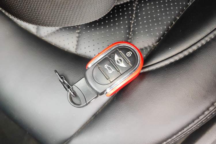 Used  MINI 2014 1.2T ONE+
