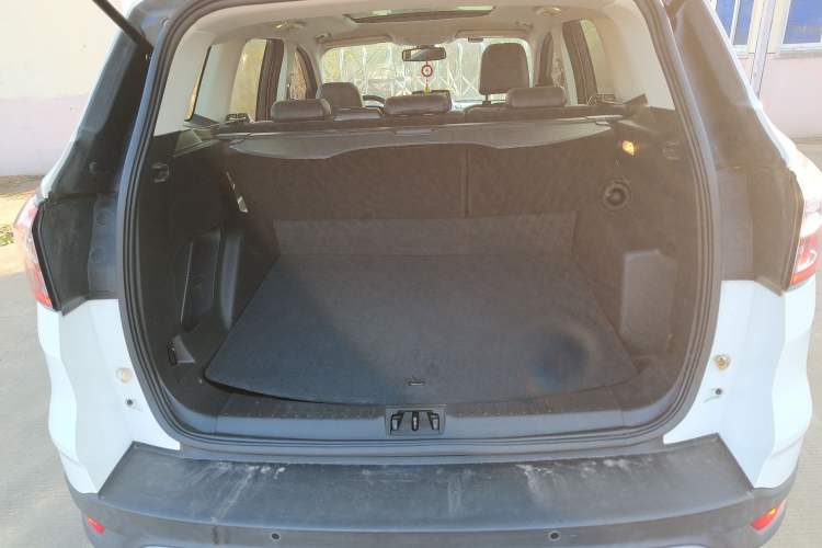 Used Ford Kuga 2018 EcoBoost 180 Two-Wheel-Drive Platinum Edition