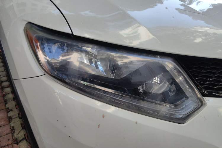 Used Nissan X-Trail 2014 2.5L CVT Luxury Edition 4WD
