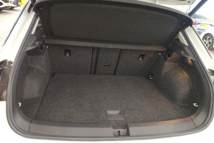 Used Volkswagen T-ROC 2020 280TSI DSG Two-Wheel Drive Comfort Version
