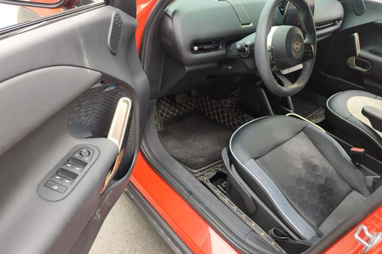 Used MINI Electric MINI ACEMAN 2024 E Classic Edition
