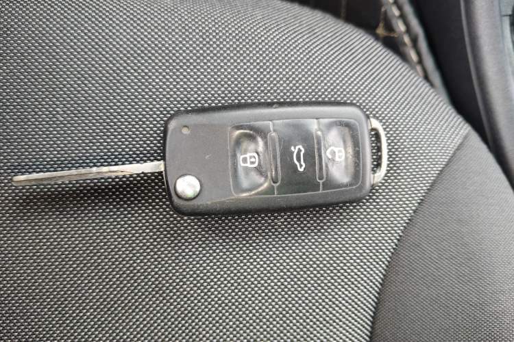 Used Volkswagen Polo 2014 1.6L Automatic Comfort Edition