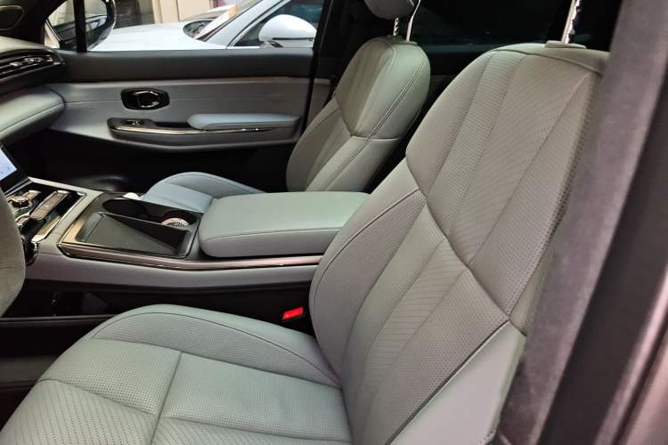 Used Nio ES8 2020 580 km Range Signature Edition Six-Seater Version
