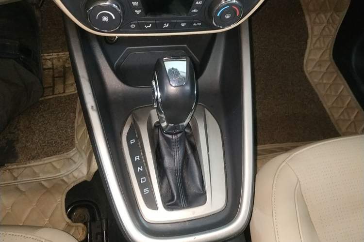 Used Ford Escort 2015 1.5L Automatic Fashion Model
