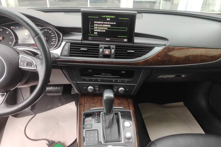 Used Audi A6L 2018 30th Anniversary Edition 45 TFSI quattro Sport model
