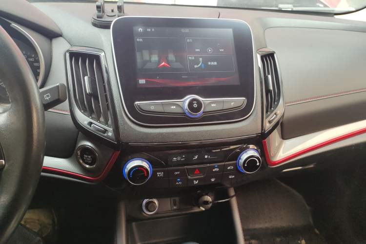 Used Changan CS55 2018 1.5T Automatic Colorful Edition China V Standard
