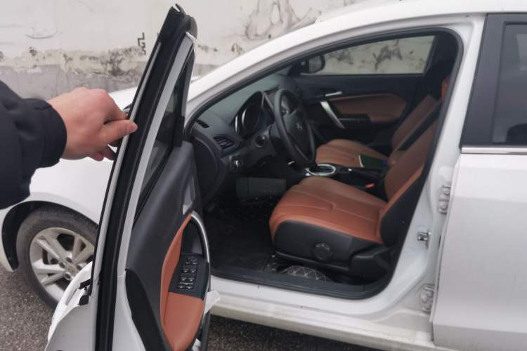 Used MG GT 2016 1.5L Automatic Value-Added Luxury Edition
