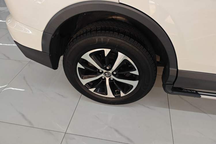 Used Toyota RAV4 2016 2.0L CVT Two-Wheel Drive Smart Edition China V Standard