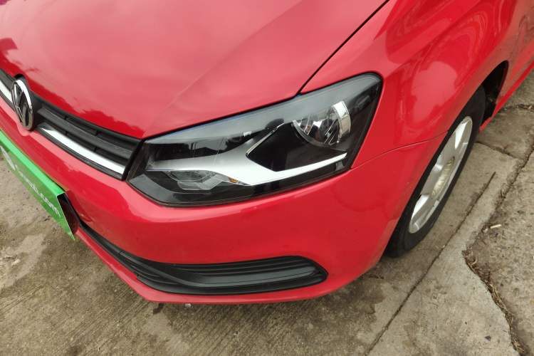 Used Volkswagen Polo 2016 1.4L Manual Fashion Model