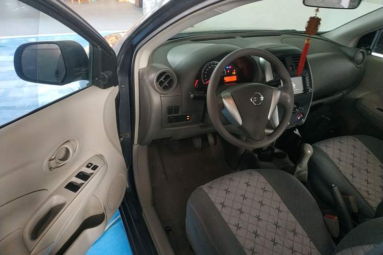 Used Nissan Sunny 2014 1.5XE Manual Comfort Edition