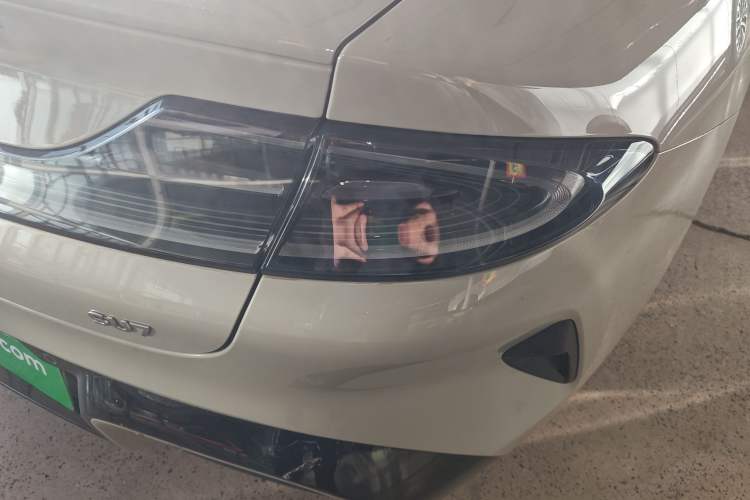 Used  SU7 2024 Rear-Drive Ultra-Long Range Advanced Pro-Level Intelligent Driving Version
